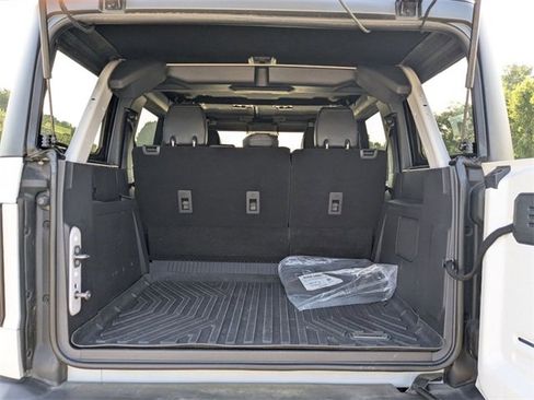 Used 2023 Ford Bronco Wildtrak image 34