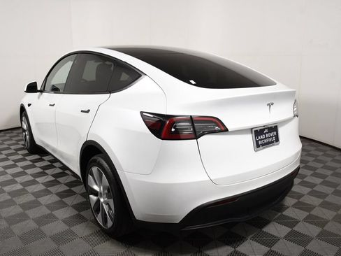 Used 2023 Tesla Model Y Long Range AWD/4WD image 4