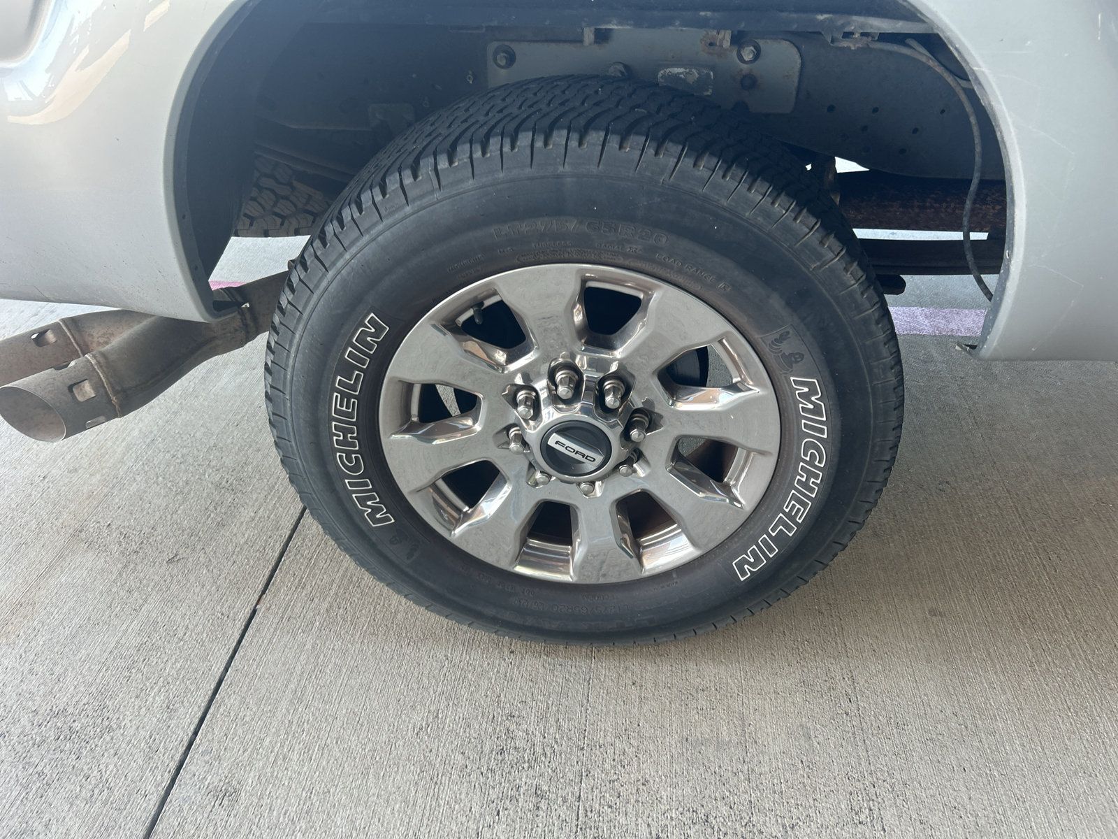 Used 2016 Ford F250 XL w/ Power Equipment Group AWD/4WD image 9