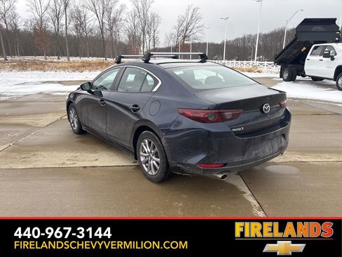 Used 2020 MAZDA MAZDA3 Sedan image 4