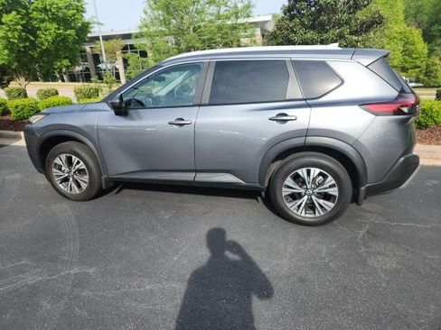 Used 2023 Nissan Rogue SV w/ SV Premium B Package image 1