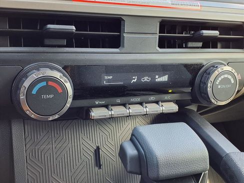 Certified 2025 Toyota Tacoma SR5 image 18