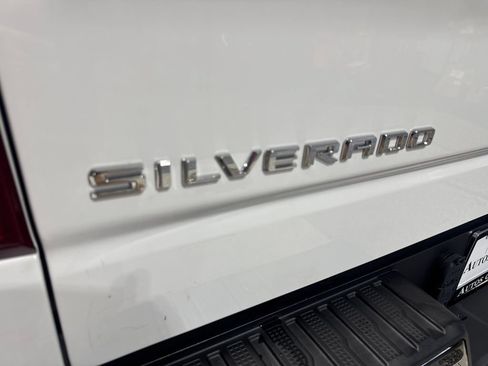 Used 2024 Chevrolet Silverado 1500 Custom Trail Boss AWD/4WD image 23