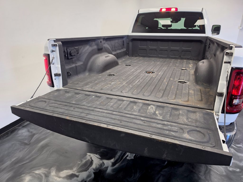 Used 2026 RAM 3500 Big Horn AWD/4WD image 7