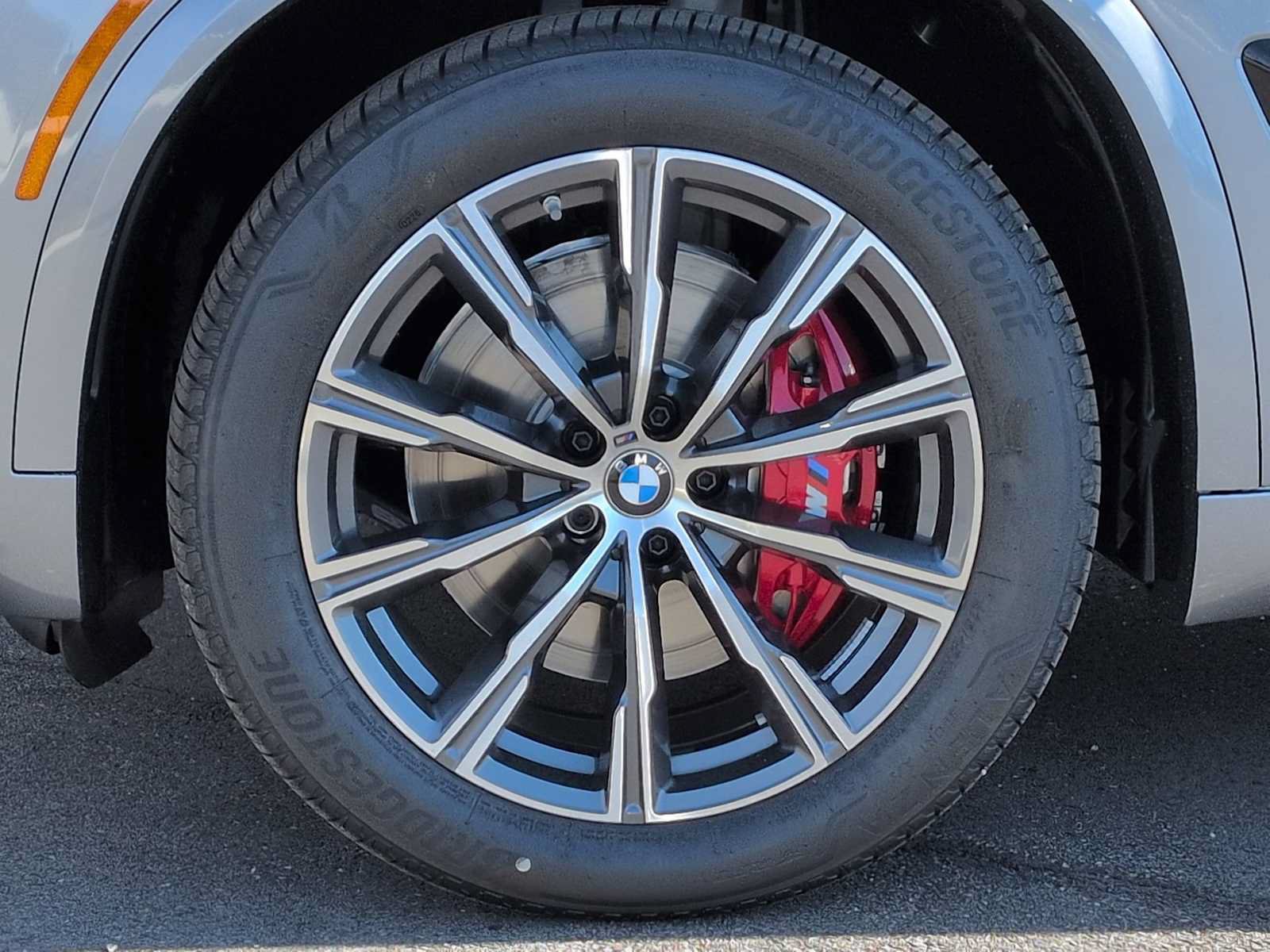 Used 2026 BMW X5 xDrive40i w/ M Sport Package AWD/4WD image 13