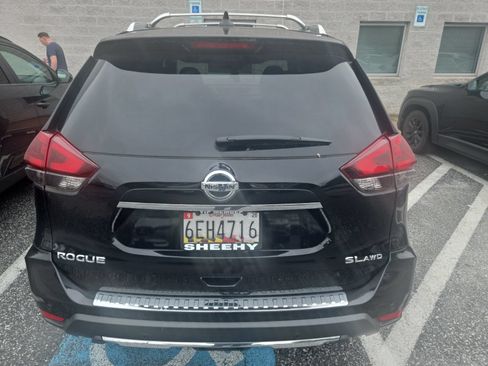 Used 2020 Nissan Rogue SL w/ Premium Package AWD/4WD image 4