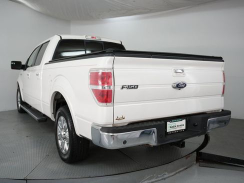 Used 2014 Ford F150 Lariat w/ Lariat Chrome Package image 7