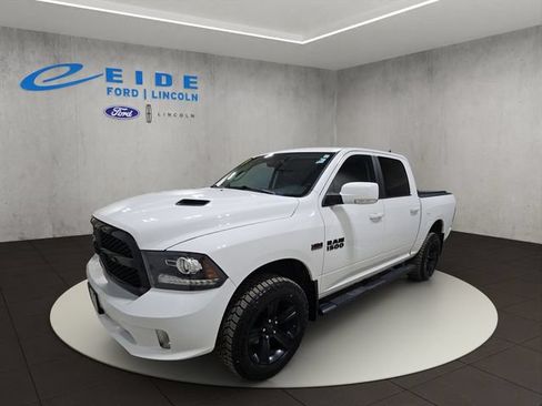 Used 2017 RAM 1500 Sport w/ Quick Order Package 26Q Night AWD/4WD image 5