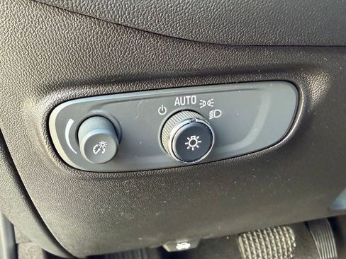 Used 2022 Chevrolet Equinox LT image 13