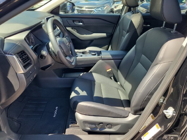 Certified 2026 Nissan Rogue Dark Armor AWD/4WD image 22