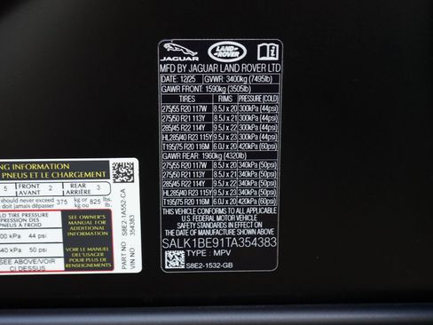 Used 2026 Land Rover Range Rover Long Wheelbase Autobiography AWD/4WD image 34