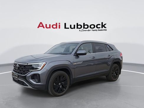 Used 2024 Volkswagen Atlas Cross Sport SE image 4