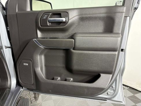 Used 2022 GMC Sierra 1500 AT4 w/ AT4 Preferred Package image 12