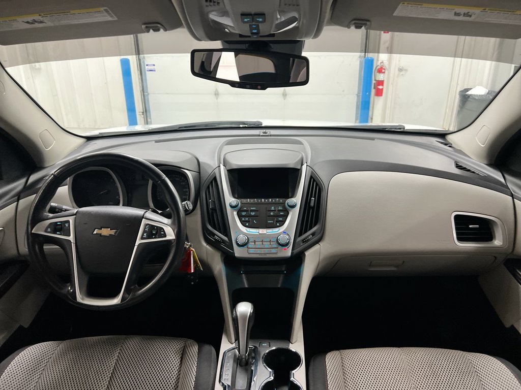Used 2015 Chevrolet Equinox LT w/ Driver Convenience Package FWD image 10