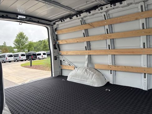 Used 2023 GMC Savana 2500 w/ Driver Convenience Package image 20