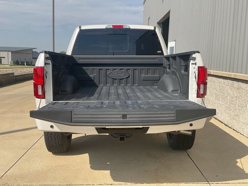 Certified 2019 Ford F150 Platinum w/ Equipment Group 701A Luxury image 25