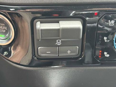 New 2026 GMC Sierra 1500 SLT w/ SLT Premium Plus Package image 8