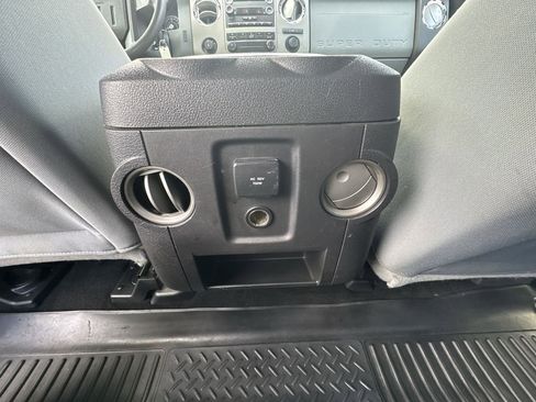 Used 2011 Ford F350 4x4 Crew Cab Super Duty image 25