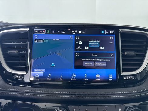 Used 2024 Chrysler Pacifica Limited image 17