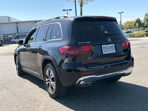 Used 2024 Mercedes-Benz GLB 250 image 10