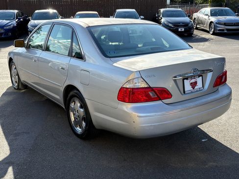 Used 2004 Toyota Avalon XLS FWD image 6