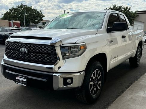 Used 2018 Toyota Tundra SR5 image 9