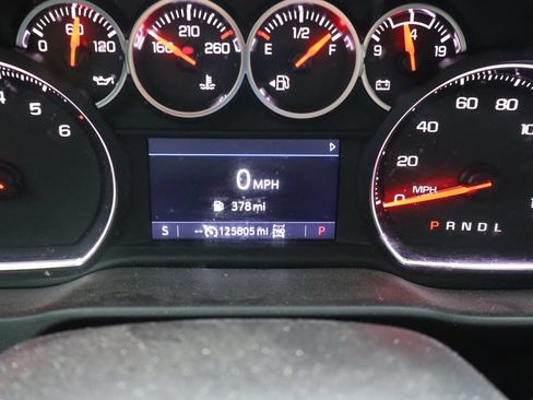 Used 2020 Chevrolet Silverado 1500 LT Trail Boss AWD/4WD image 3