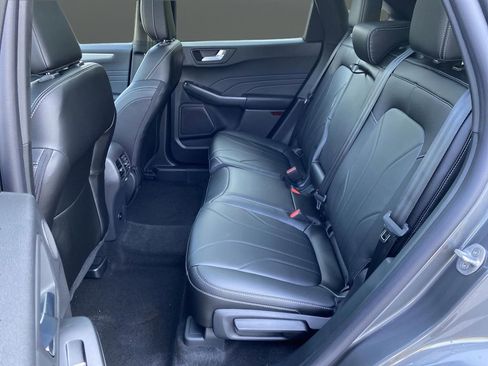 New 2025 Ford Escape SE w/ PHEV Premium Package image 39