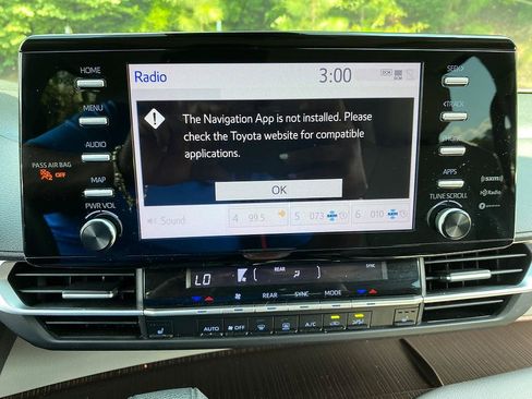 Certified 2021 Toyota Sienna XLE FWD image 20