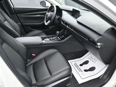 Used 2025 MAZDA MAZDA3 s FWD image 31