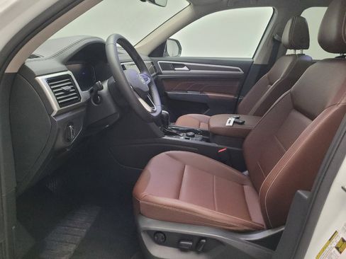 Used 2023 Volkswagen Atlas SE w/ Panoramic Sunroof Package AWD/4WD image 17