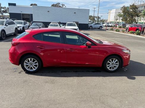 Used 2017 MAZDA MAZDA3 Sport FWD image 6