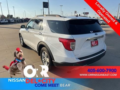 Used 2023 Ford Explorer XLT w/ Equipment Group 202A image 3