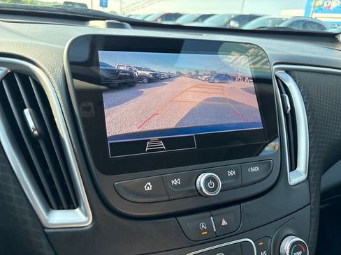 Used 2024 Chevrolet Malibu LS FWD image 15