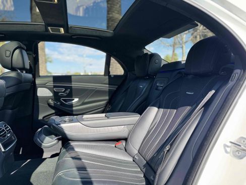 Used 2020 Mercedes-Benz S 63 AMG 4MATIC Sedan w/ Driver Assistance Package image 98