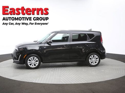 Used 2023 Kia Soul LX FWD image 57