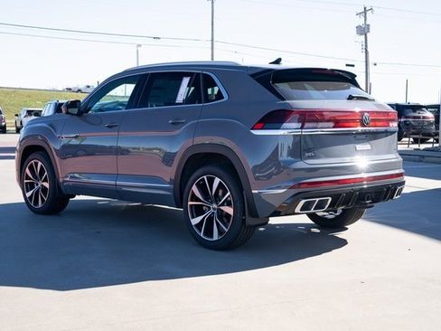 New 2026 Volkswagen Atlas Cross Sport SEL Premium R-Line image 4