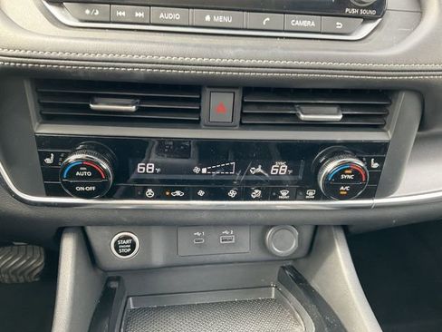 Certified 2023 Nissan Rogue SV w/ SV Premium B Package image 18