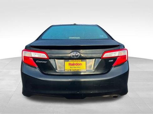 Used 2012 Toyota Camry L image 7