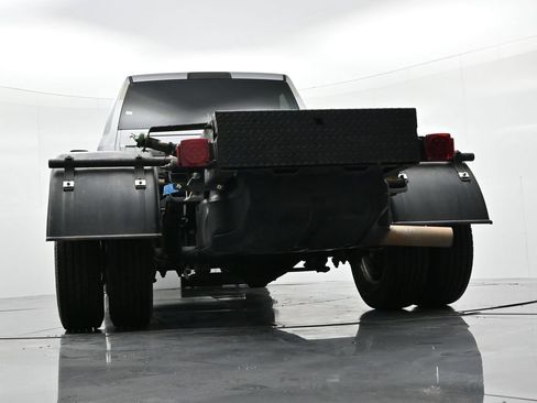 Used 2024 RAM 3500 Tradesman w/ Cold Weather Group RWD image 21