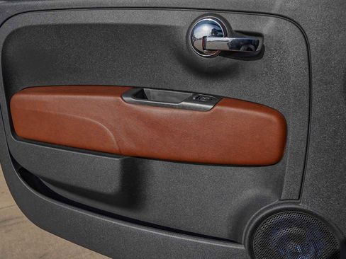 Used 2015 FIAT 500 Lounge w/ Luxury Leather Package image 21