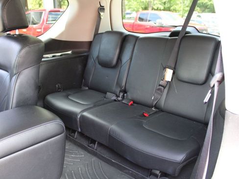 Used 2017 INFINITI QX80 2WD w/ Deluxe Technology Package image 37