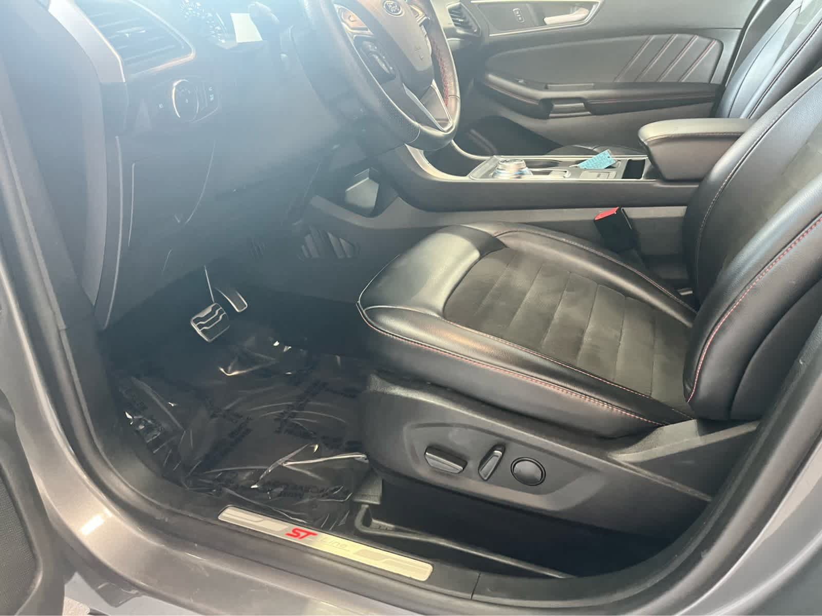 Certified 2024 Ford Edge ST-Line AWD/4WD image 15