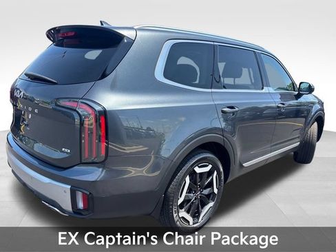 Used 2023 Kia Telluride EX w/ EX Captain's Chair Package AWD/4WD image 8