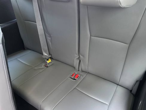 Certified 2025 Toyota Highlander XLE AWD/4WD image 14