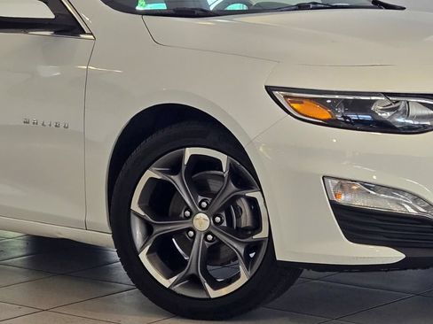 Used 2024 Chevrolet Malibu LT FWD image 2