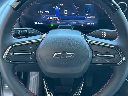 New 2025 Chevrolet Equinox EV RS image 23