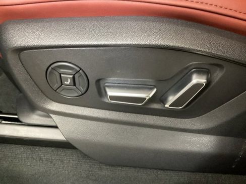 New 2026 Audi SQ8 Prestige image 15