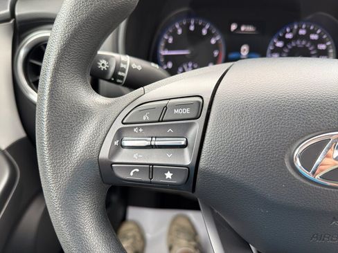 Used 2023 Hyundai Kona SEL AWD/4WD image 16
