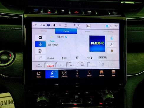 Used 2023 Jeep Grand Cherokee Overland w/ Advanced Protech Group III AWD/4WD image 17